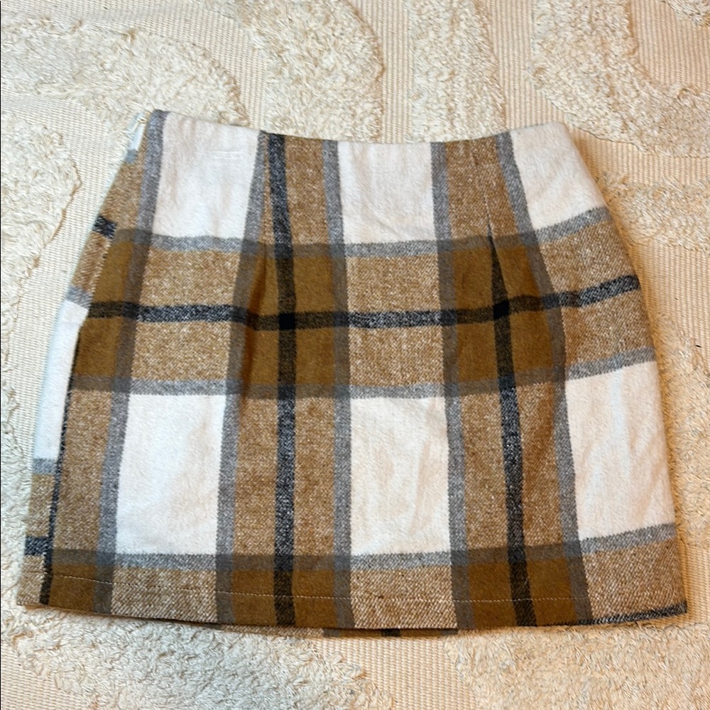 High waisted mini skirt